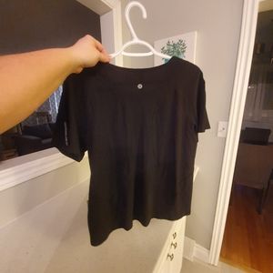 NWT Size 10 Lululemon Outrun The Heat Shirt